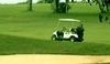 Golfový vozík na hřišti 