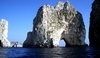 Ostrov Capri s průplavem ve skále 